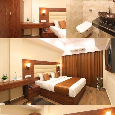 Hotel Blueark Лакхнау Екстер'єр фото